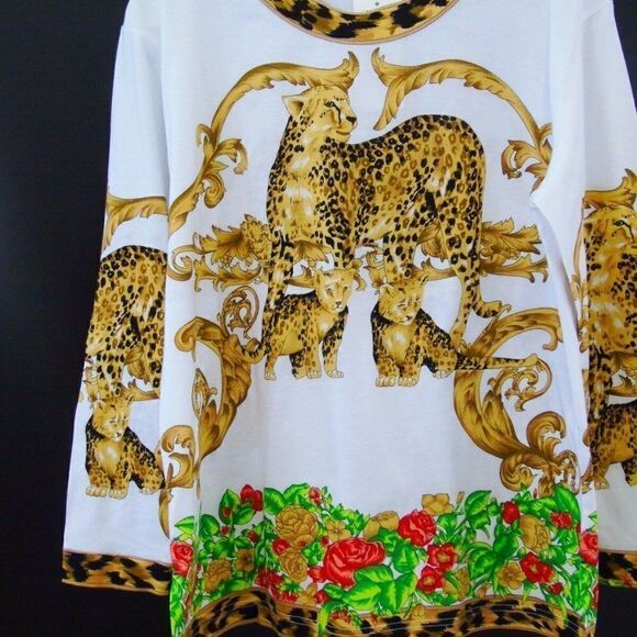 Cheetah w Cubs Top - Picture 8 of 8